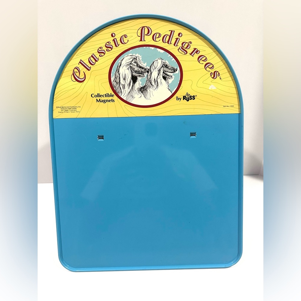 Vintage Russ Classic Pedigrees Collectible Magnets Display Stand Dogs Dog Breeds